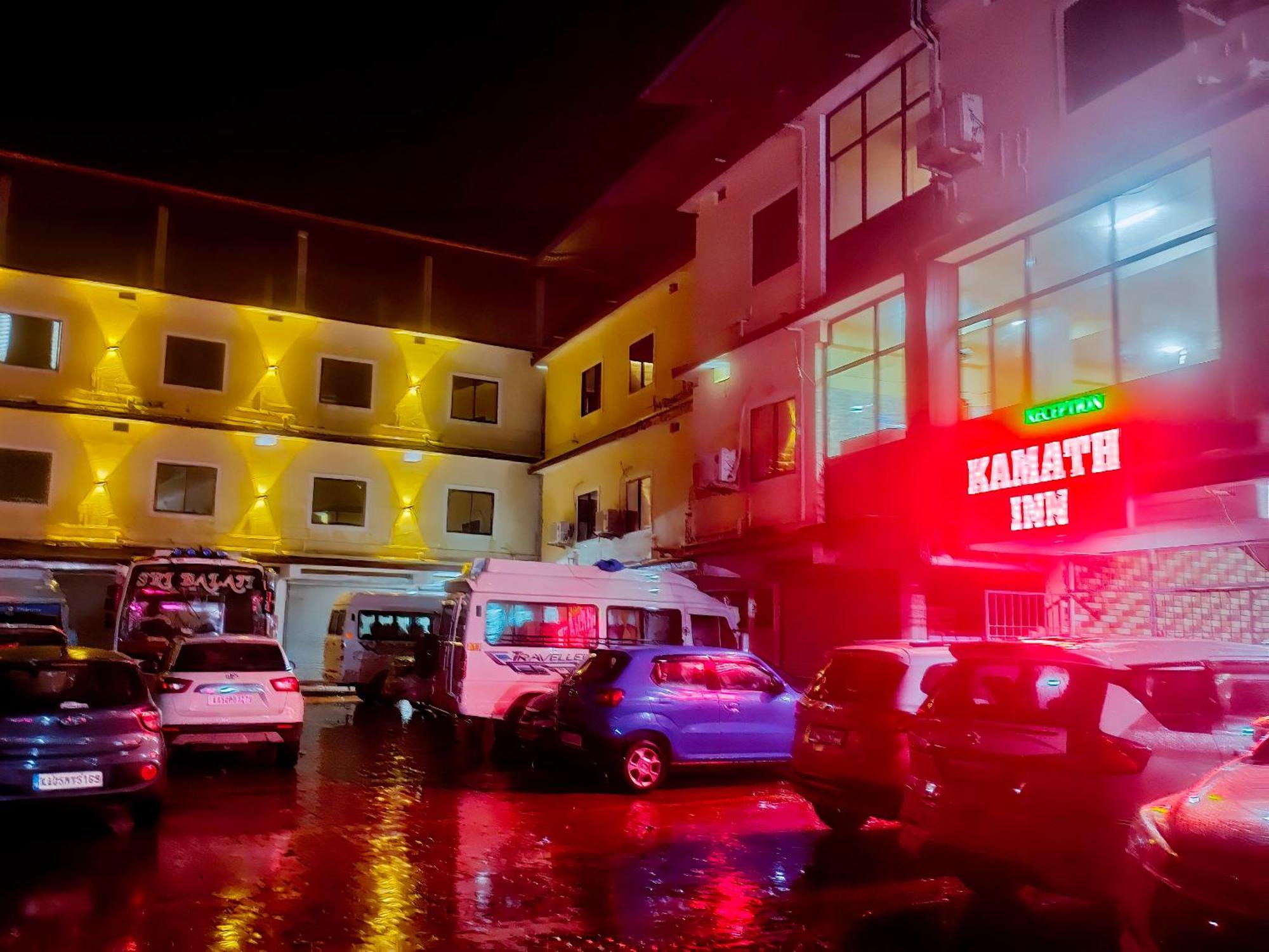 Māvalli Kamath Inn מראה חיצוני תמונה
